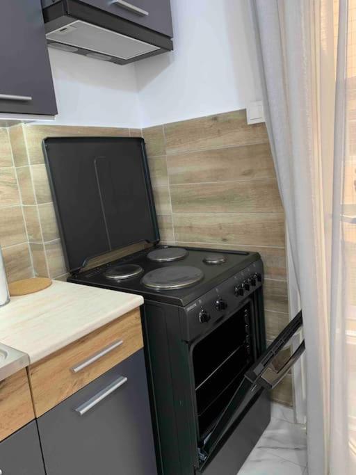 Lux Appartment , 3 Rooms Full Extra , City Center Thessaloniki Exterior foto