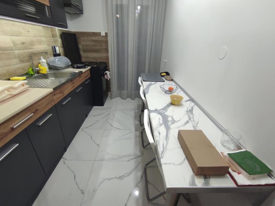 Lux Appartment , 3 Rooms Full Extra , City Center Thessaloniki Exterior foto